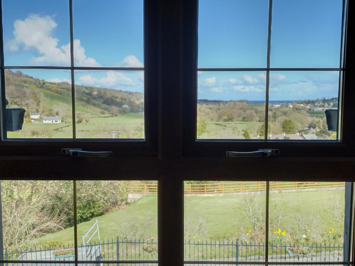 Glenn Eireann House Bed and Breakfast Cushendall Exteriör bild