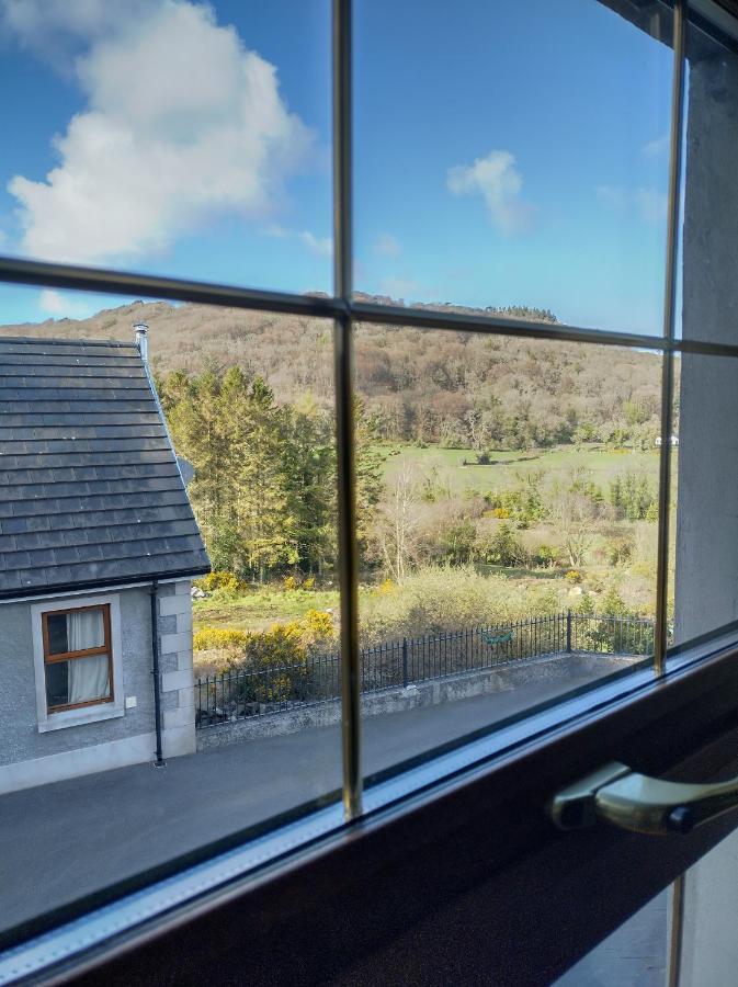 Glenn Eireann House Bed and Breakfast Cushendall Exteriör bild