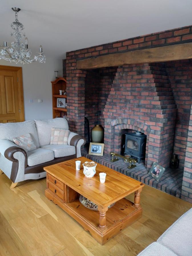 Glenn Eireann House Bed and Breakfast Cushendall Exteriör bild