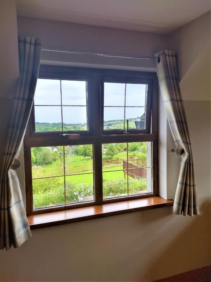 Glenn Eireann House Bed and Breakfast Cushendall Exteriör bild