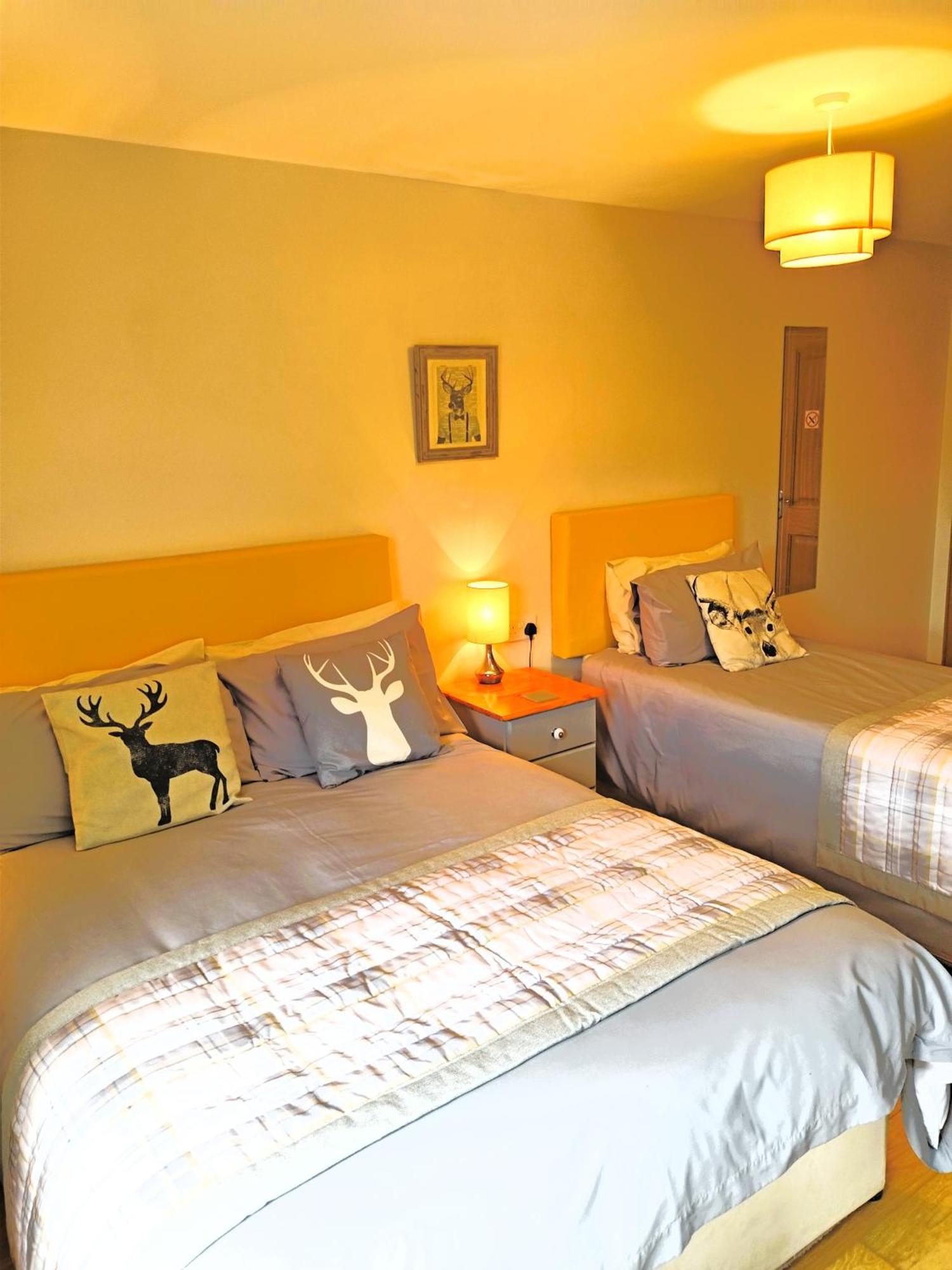 Glenn Eireann House Bed and Breakfast Cushendall Exteriör bild