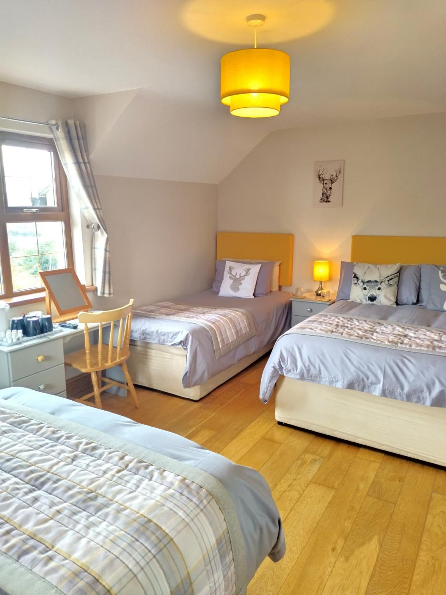 Glenn Eireann House Bed and Breakfast Cushendall Exteriör bild