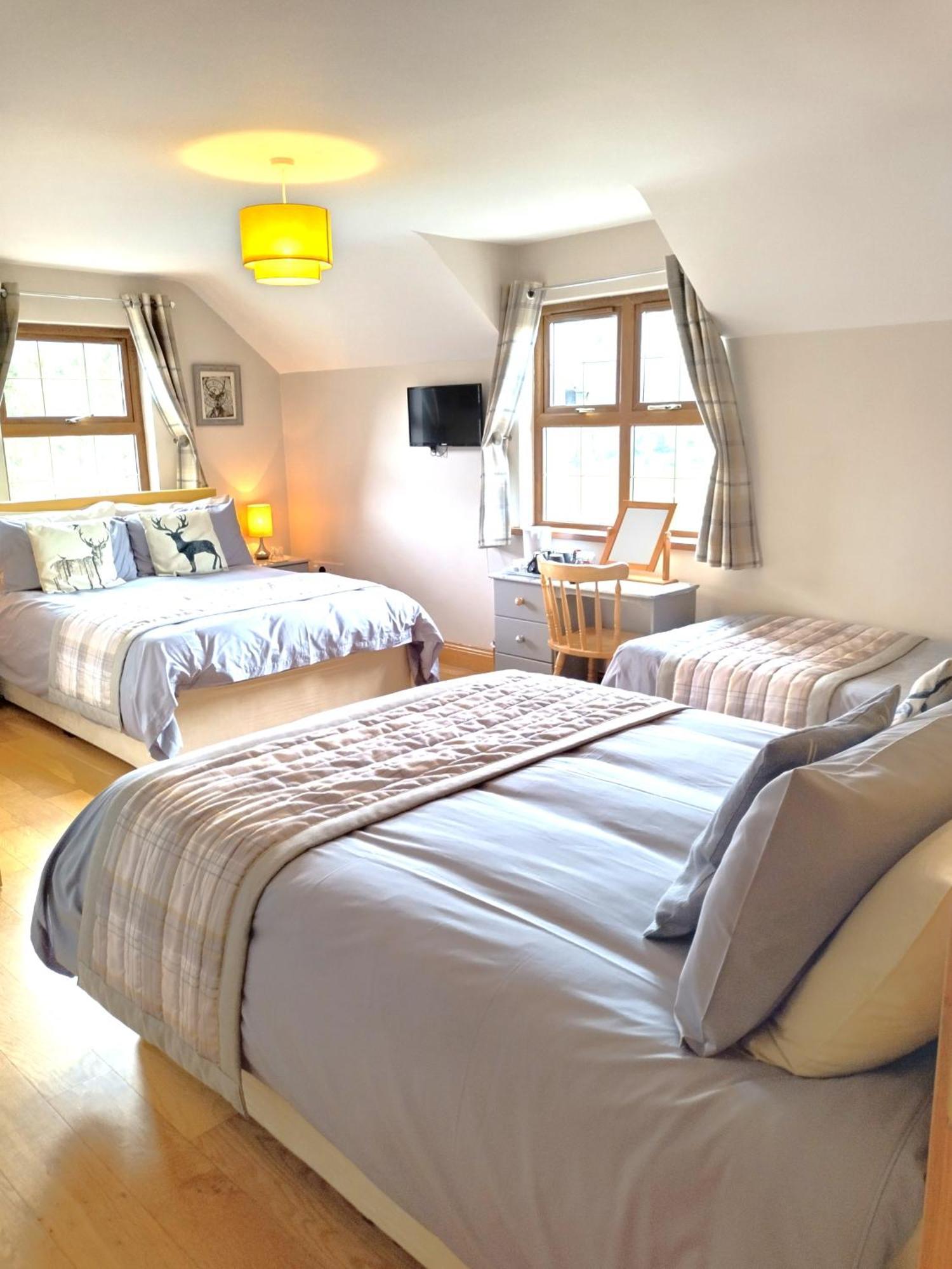 Glenn Eireann House Bed and Breakfast Cushendall Exteriör bild