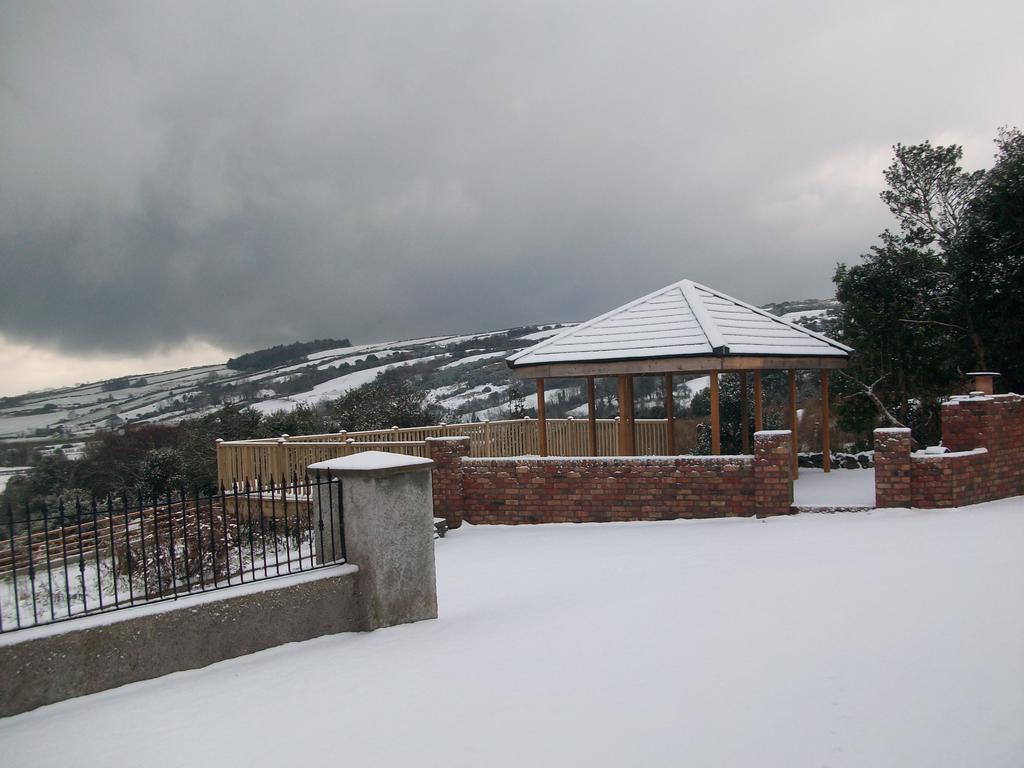 Glenn Eireann House Bed and Breakfast Cushendall Exteriör bild