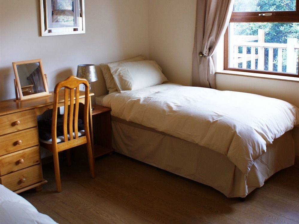 Glenn Eireann House Bed and Breakfast Cushendall Exteriör bild