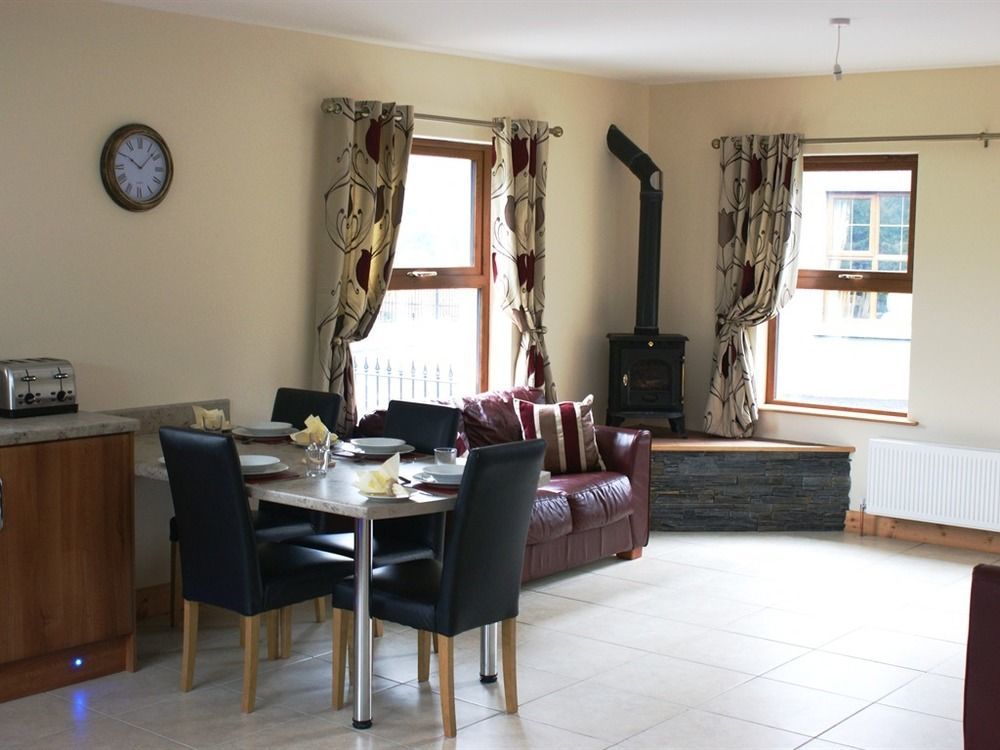 Glenn Eireann House Bed and Breakfast Cushendall Exteriör bild