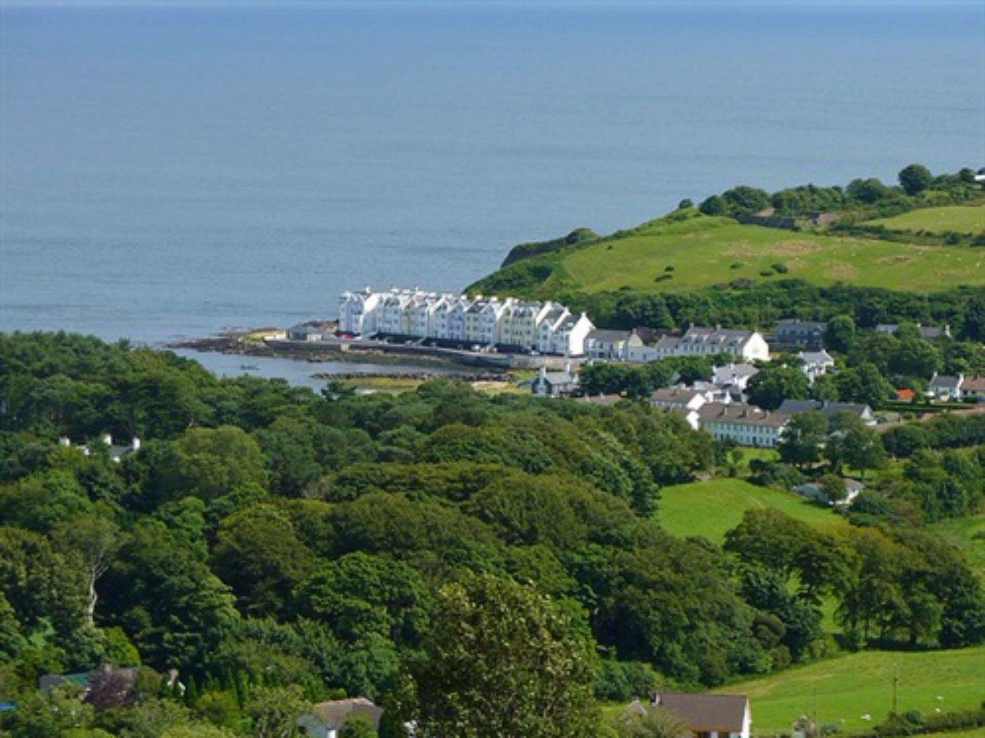 Glenn Eireann House Bed and Breakfast Cushendall Exteriör bild
